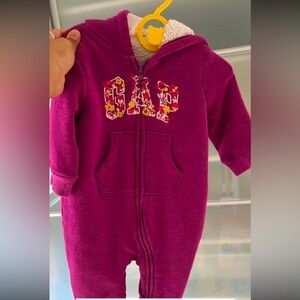 Gap Snowsuit 6months Purple!!